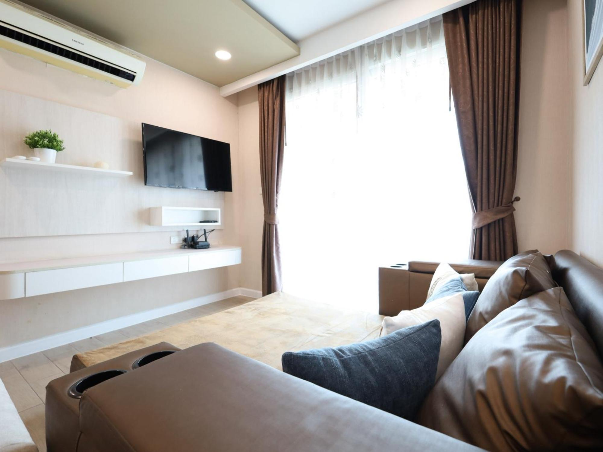 Seven Seas Condo Resort By Jay Jay ジョムティエンビーチ エクステリア 写真