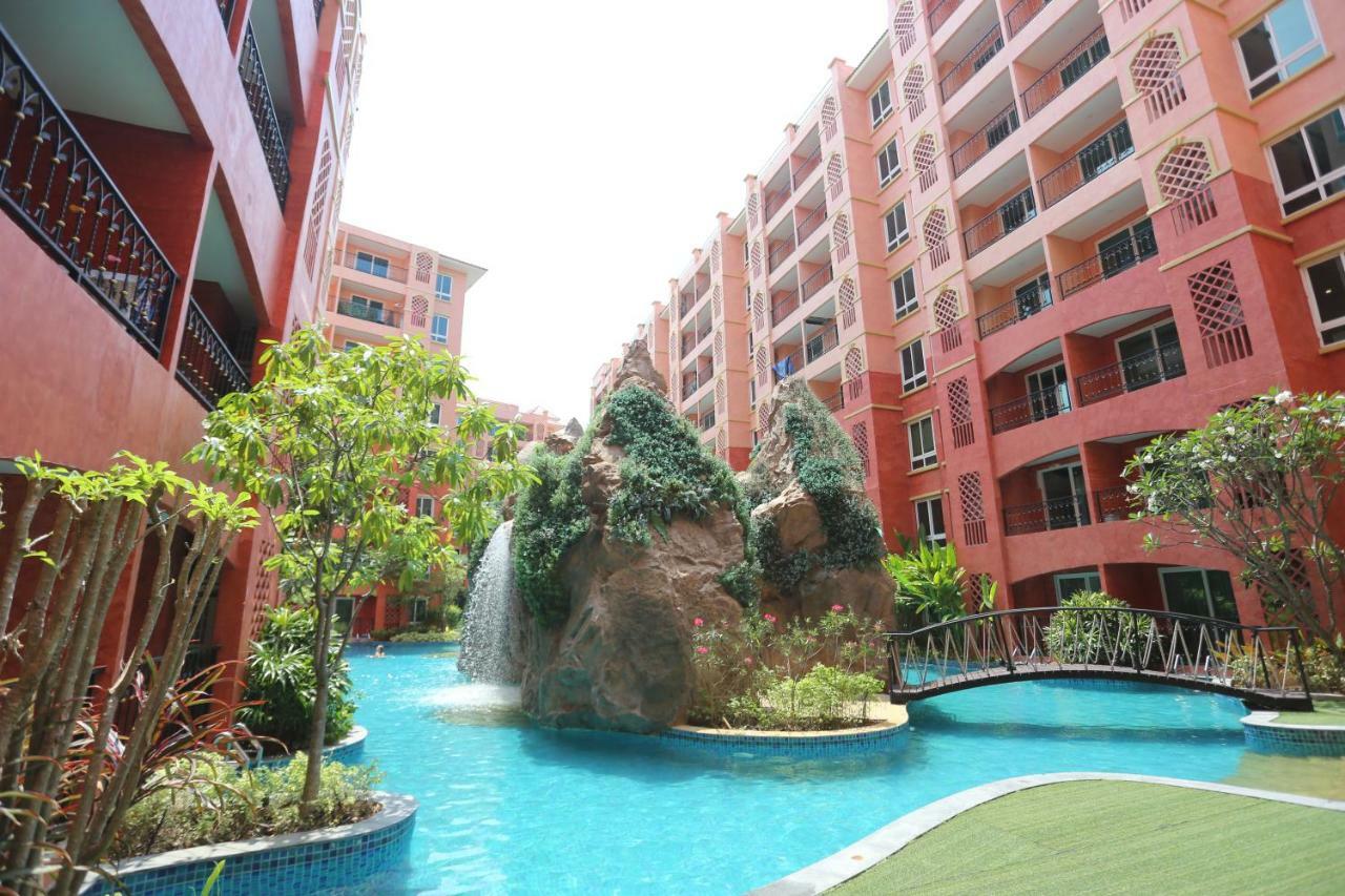 Seven Seas Condo Resort By Jay Jay ジョムティエンビーチ エクステリア 写真